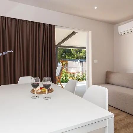 Mobile House Kastanjola Holiday home